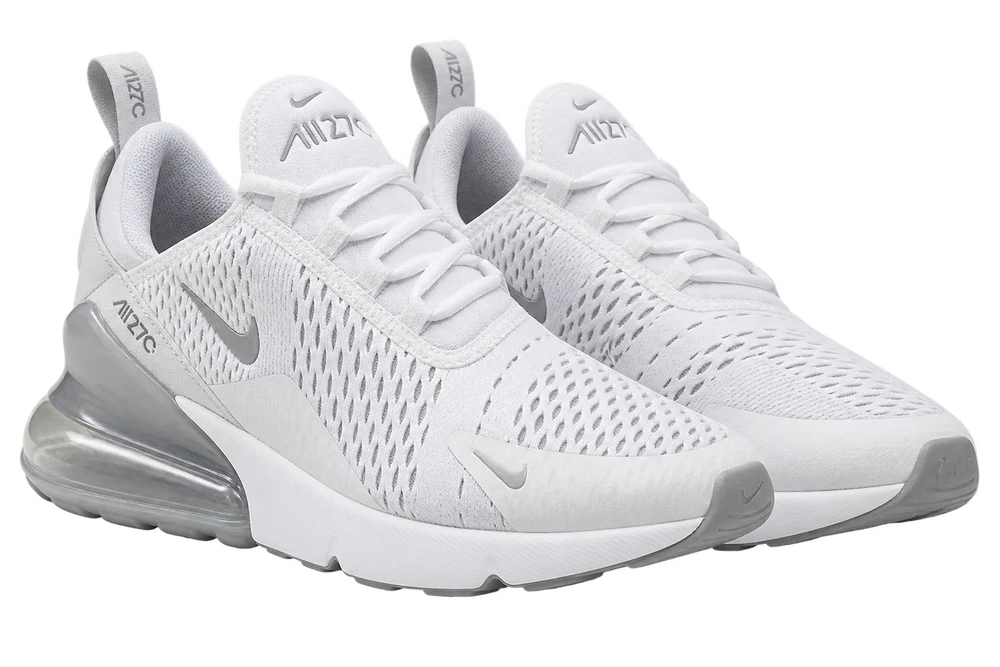 Witte sneakers